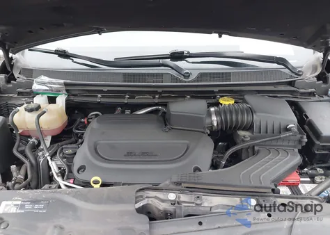 2020 Chrysler Pacifica Touring z USA, uszkodzony, nr VIN 2C4RC1FG2LR145673